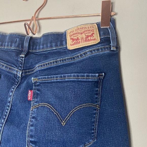 Levi’s 315 Sharping Bootcut Women’s Jeans Size 31 - Picture 4 of 5